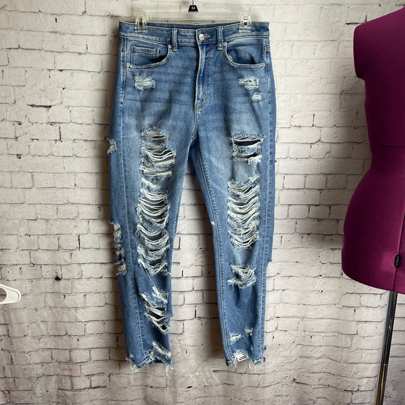 American Eagle Outfitters mom jeans destroyed mid wash size 6 - Picture 1 of 8